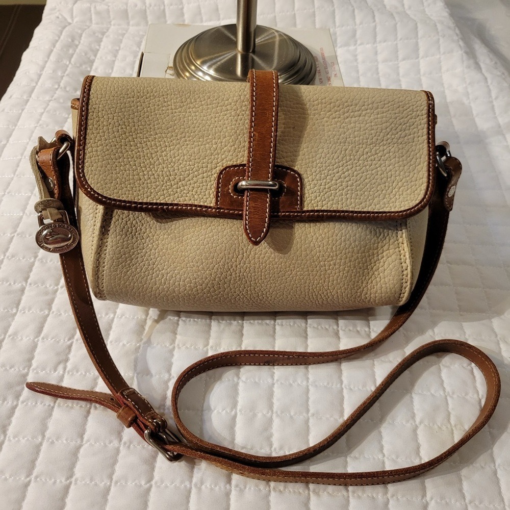 VTG 90s Dooney & Bourke Classic Cream & Tan Leather Crossbody Purse USA Made Y2K